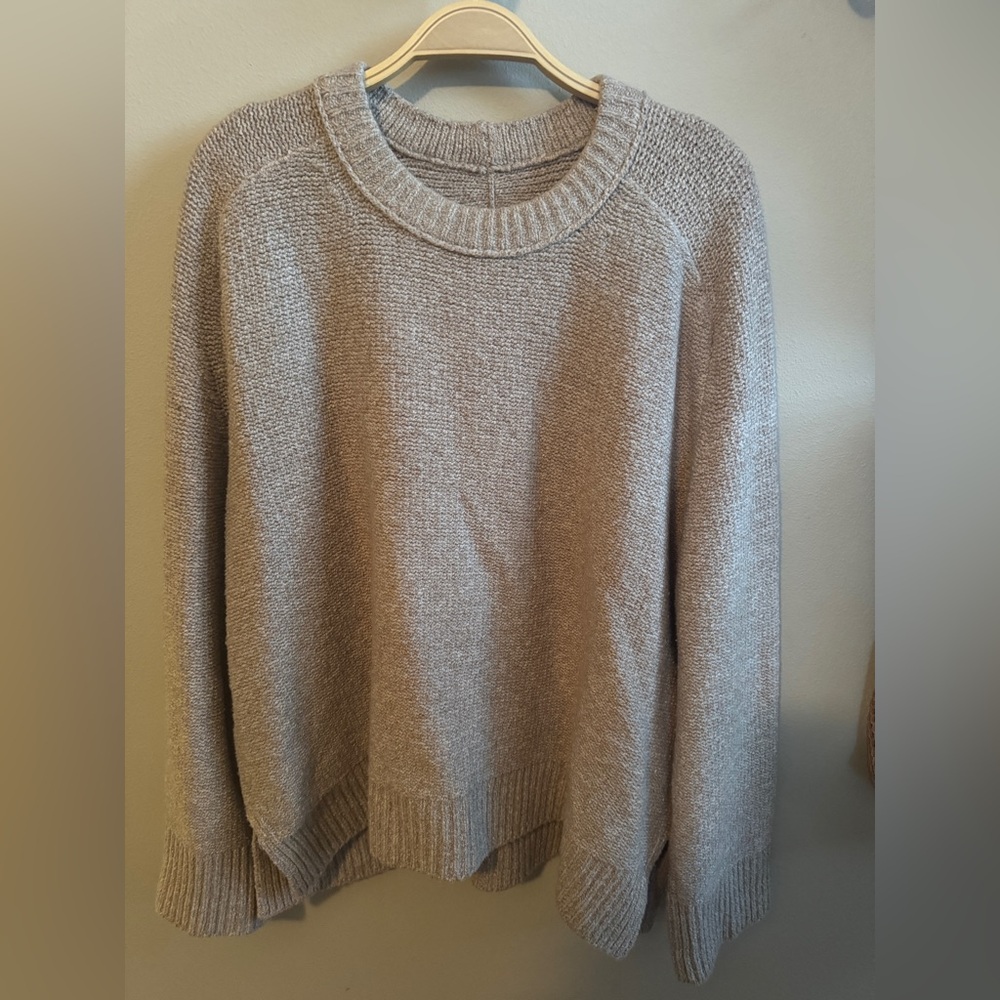 Abercrombie & Fitch - The A&F Madeline Textural Crew Sweater - Size XL